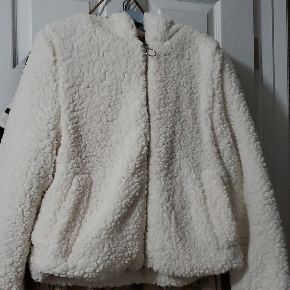 Me Jane Fuzzy warm hooded coat/jacket